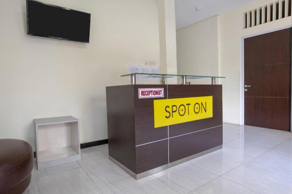 Reddoorz Syariah Near Transmart Mall Palembang Exterior photo